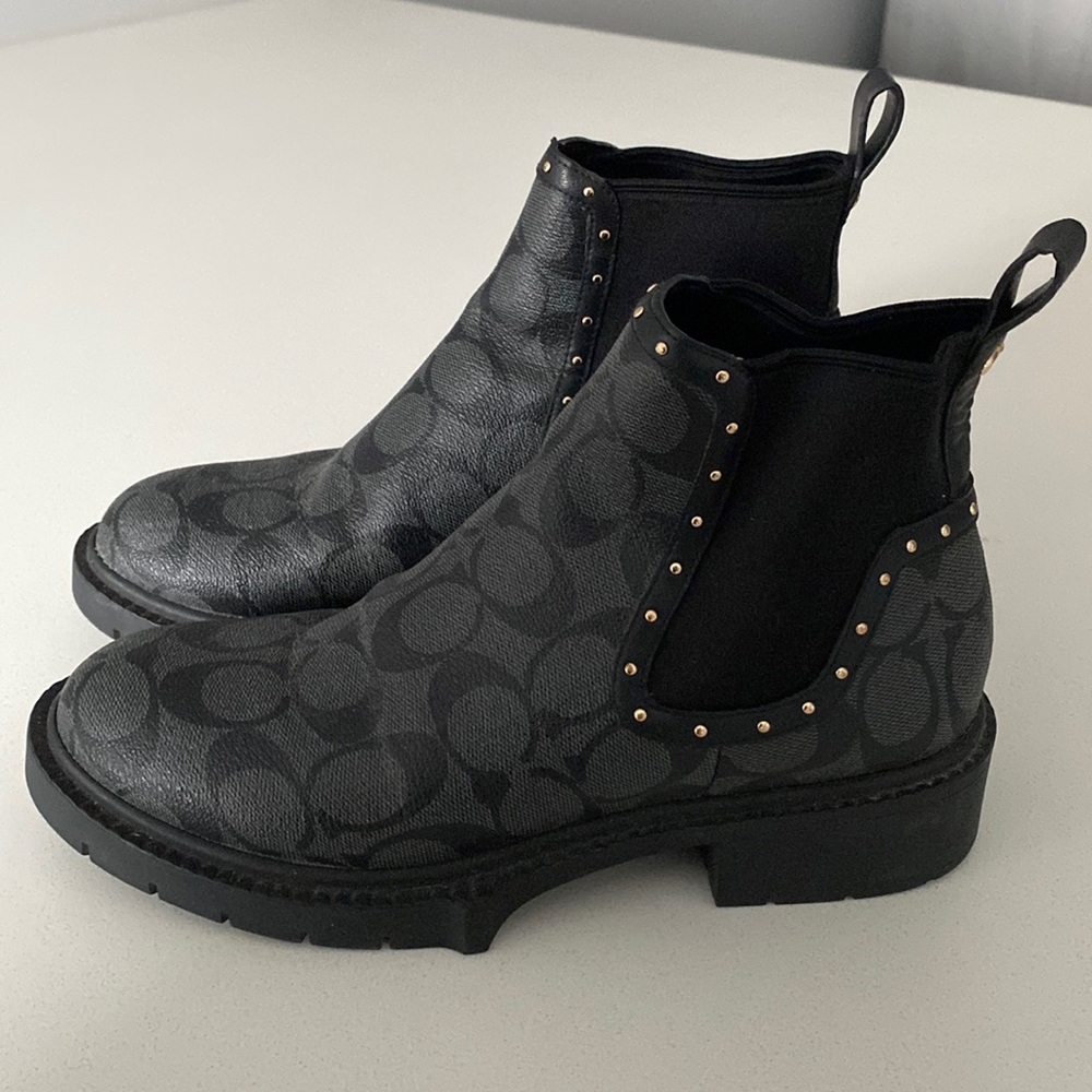 Women’s Coach Lory Bootie Grey and Black Size 7B